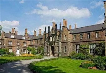 【英國留學】更新2019年英國大學申請新動向：提高雅思分？