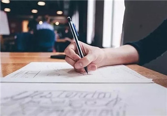 英國大學(xué)申請條件中的2:1、2:2是什么意思？怎么換算？